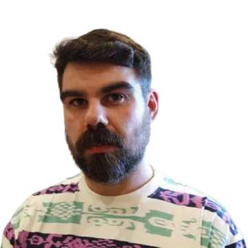 Portrait photo of Hi, I'm Emil.