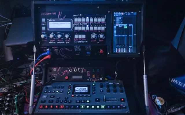 How I Built The Ultimate Portable Music Production Studio; COVERT-19 